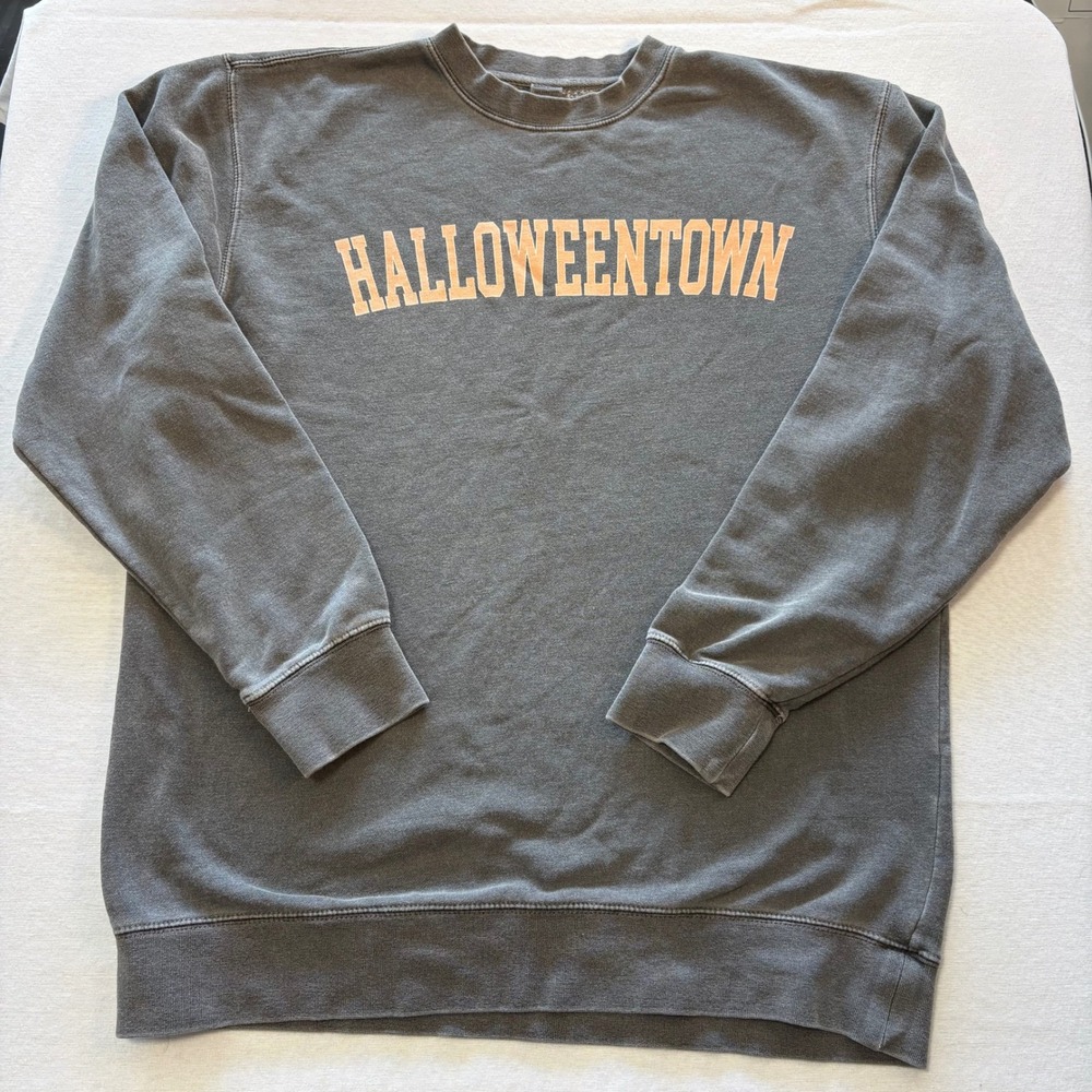 Independent Trading Co, Halloweentown Sweatshirt, Grey, L